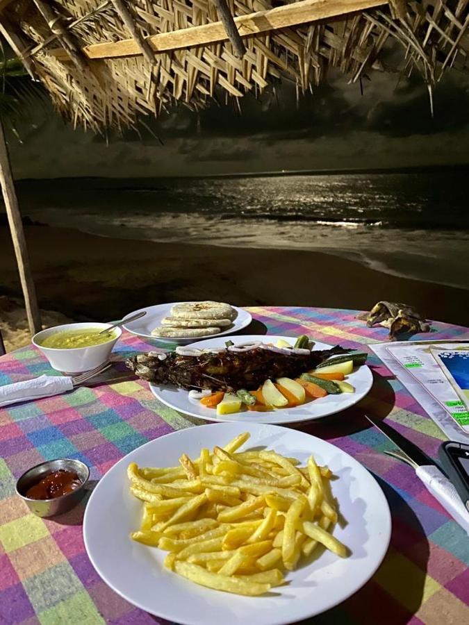 Chandi Gaya Beach Guesthouse Тангалла Экстерьер фото